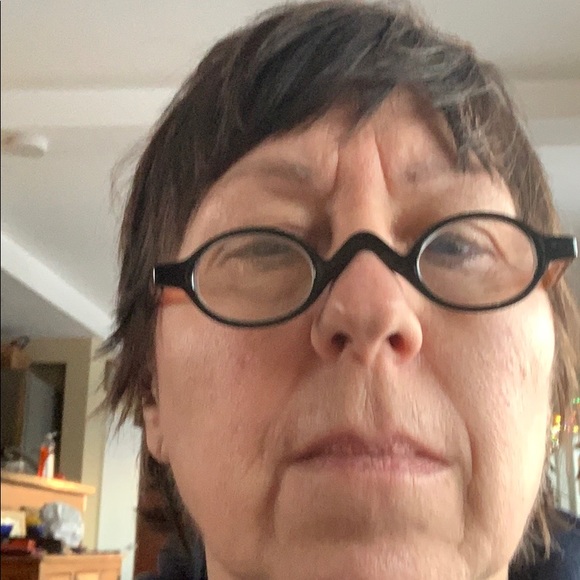 Meet your Posher, Katalin - Picture 1 of 1